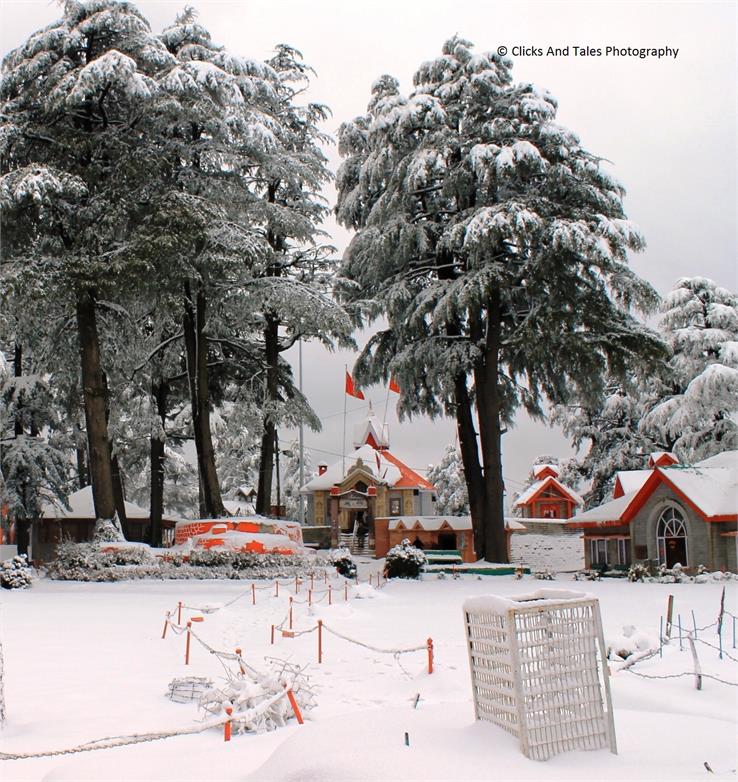 Jakhoo-Temple-Snowfall  